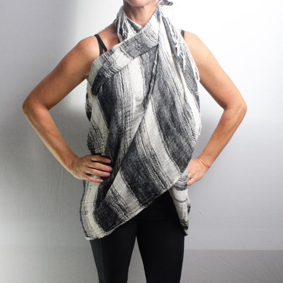 Black and White Lightweight Scarf Wrap W/ Fringe 72x27 - Picture 4 of 9